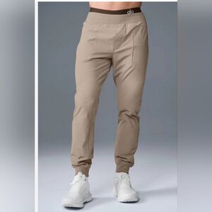 Alo Yoga Men's Tan Pants
